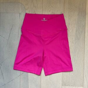 90 Degree By Reflex Pink Bike Shorts with V-Shaped Waistband